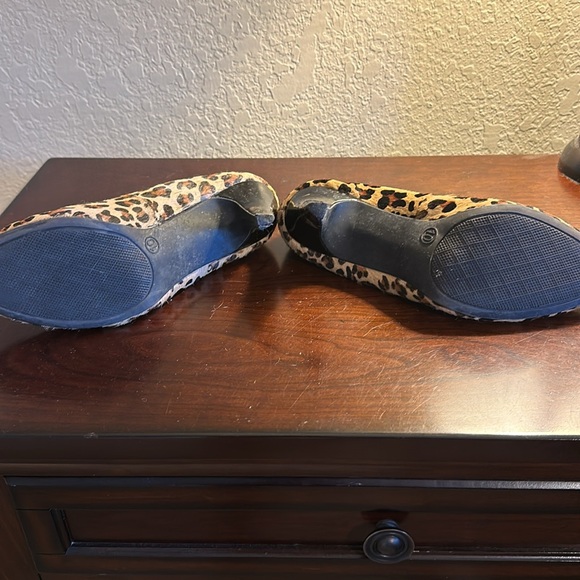 Target Merona brand faux fur leopard print heels size 10 2.5 inch heel - Picture 4 of 5